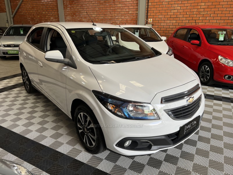 ONIX 1.4 MPFI LTZ 8V FLEX 4P MANUAL - 2015 - BENTO GONçALVES