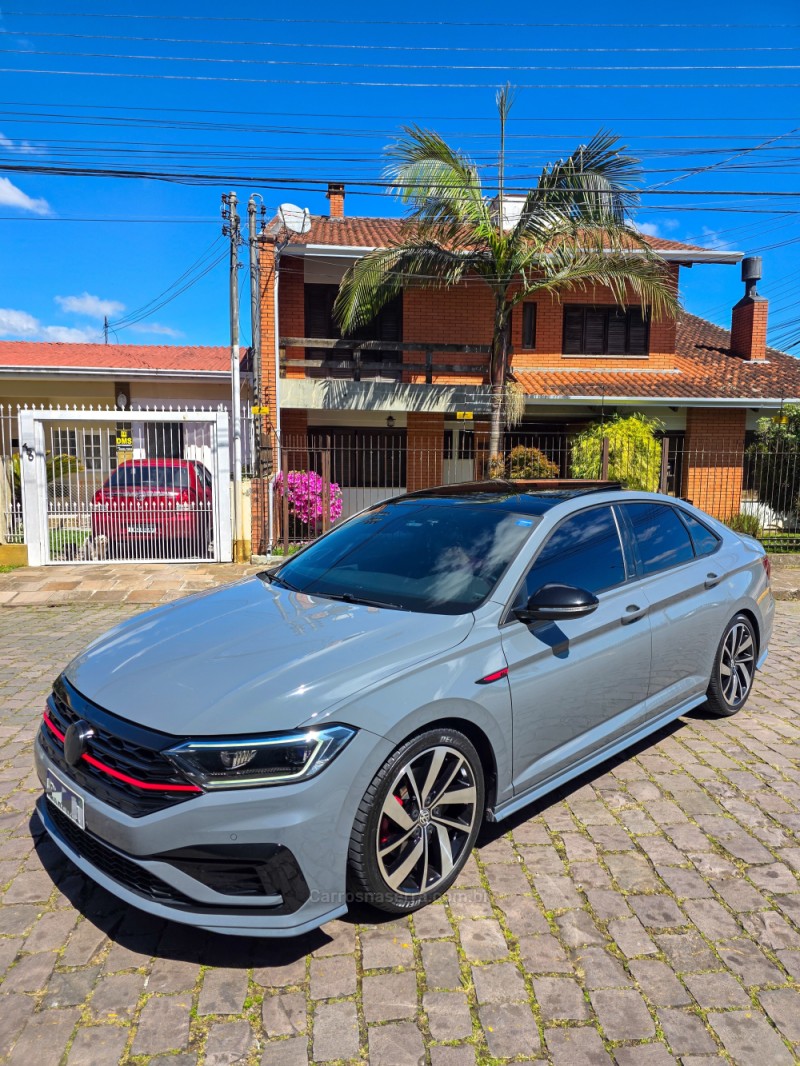 JETTA 2.0 16V TSI GLI 350 GASOLINA 4P AUTOMÁTICO - 2019 - CAXIAS DO SUL