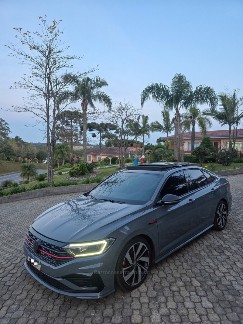 JETTA 2.0 16V TSI GLI 350 GASOLINA 4P AUTOMÁTICO - 2019 - CAXIAS DO SUL