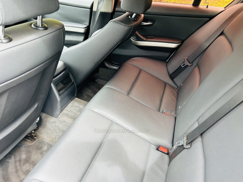 320I 2.0 16V GASOLINA 4P AUTOMÁTICO - 2011 - BENTO GONçALVES