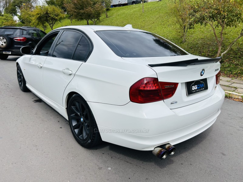 320I 2.0 16V GASOLINA 4P AUTOMÁTICO - 2011 - BENTO GONçALVES