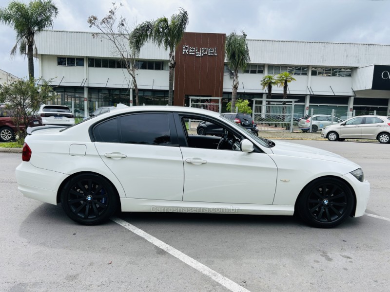 320I 2.0 16V GASOLINA 4P AUTOMÁTICO - 2011 - BENTO GONçALVES