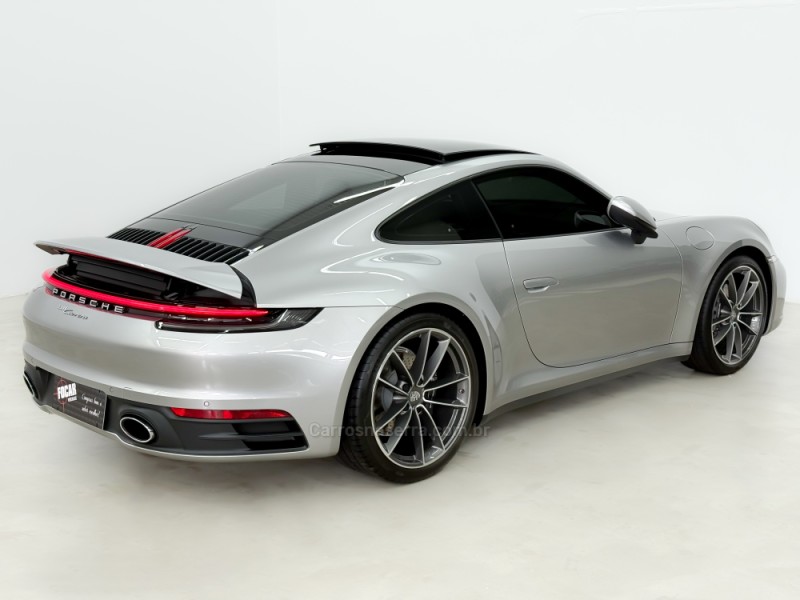 911 3.0 CARRERA COUPÉ AUTOMÁTICO - 2024 - CAXIAS DO SUL