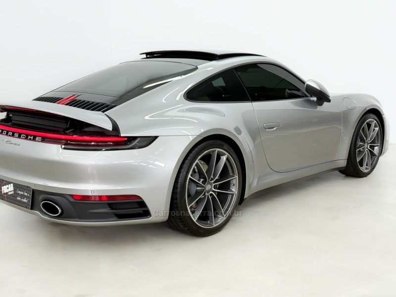 911 3.0 CARRERA COUPÉ AUTOMÁTICO - 2024 - CAXIAS DO SUL