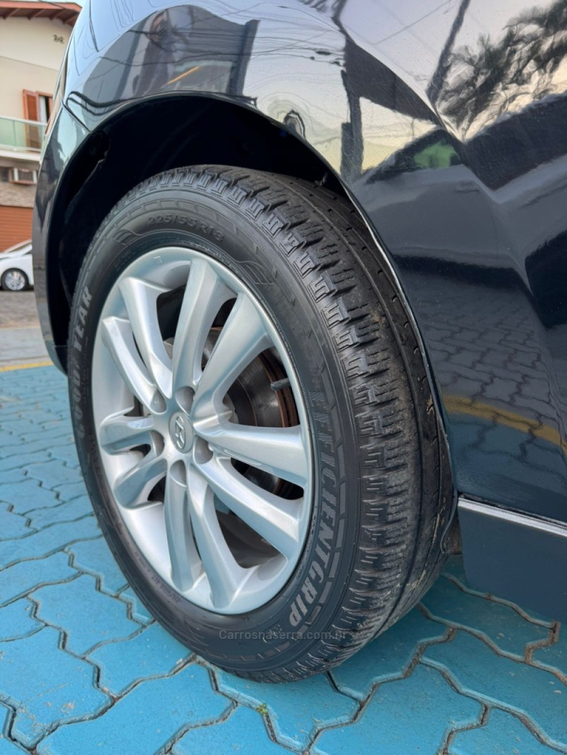 IX35 2.0 MPI 4X2 16V GASOLINA 4P MANUAL - 2011 - ESTâNCIA VELHA