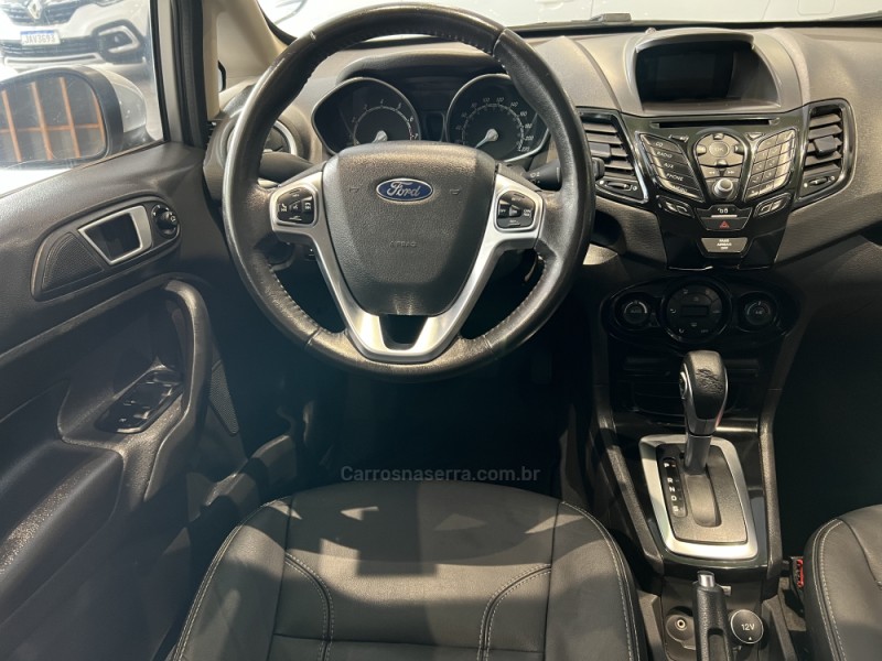 FIESTA 1.6 TITANIUM SEDAN 16V FLEX 4P AUTOMÁTICO - 2015 - CAXIAS DO SUL
