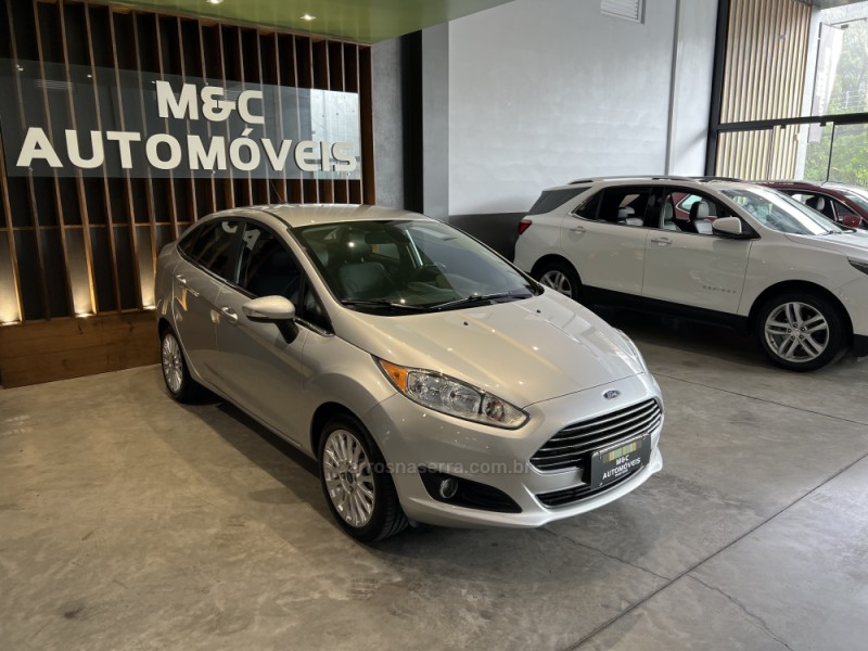 FIESTA 1.6 TITANIUM SEDAN 16V FLEX 4P AUTOMÁTICO - 2015 - CAXIAS DO SUL