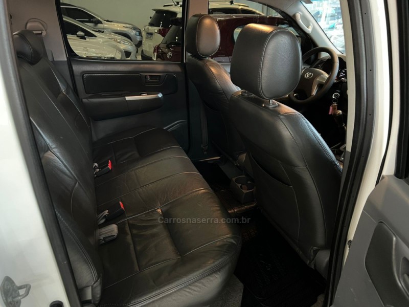 HILUX 3.0 SR 4X4 CD 16V TURBO INTERCOOLER DIESEL 4P MANUAL - 2013 - CAXIAS DO SUL