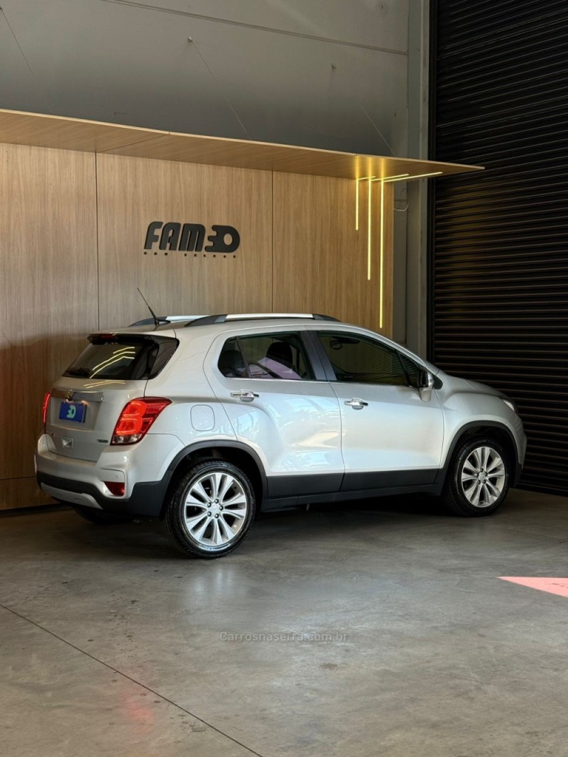 TRACKER 1.4 16V PREMIER TURBO FLEX 4P AUTOMÁTICO - 2018 - LAJEADO