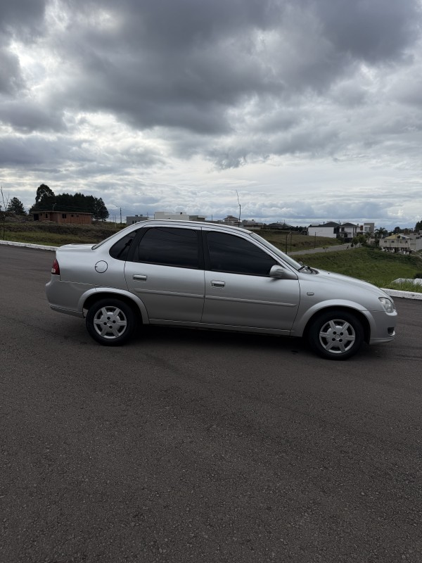 CLASSIC 1.0 MPFI LIFE 8V FLEX 4P MANUAL - 2013 - FARROUPILHA