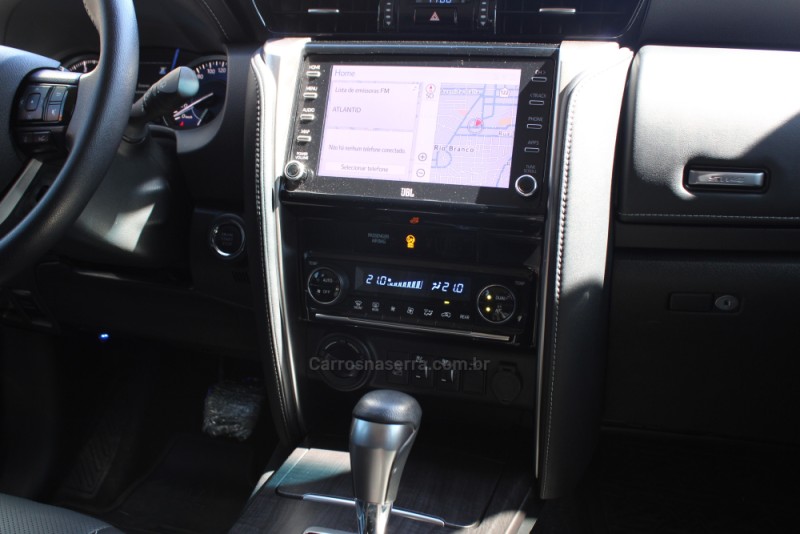 HILUX SW4 2.8 SRX 4X4 7 LUGARES 16V TURBO INTERCOOLER DIESEL 4P AUTOMÁTICO - 2022 - CAXIAS DO SUL