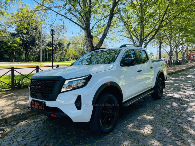 FRONTIER 2.3 PRO4X 4X4 CD BI-TURBO DIESEL 4P AUTOMÁTICO