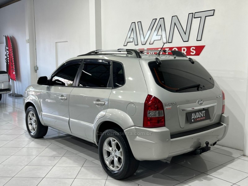 TUCSON 2.0 MPFI GLS 16V 143CV 2WD FLEX 4P AUTOMÁTICO - 2013 - NOVO HAMBURGO