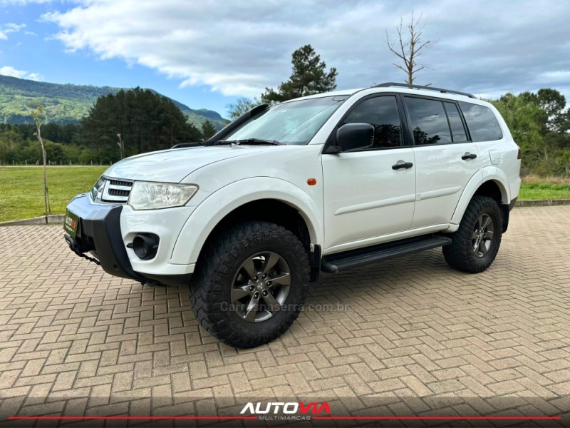 PAJERO DAKAR 3.2 HPE S 4X4 7 LUGARES 16V TURBO INTERCOOLER DIESEL 4P AUTOMÁTICO - 2014 - SAPIRANGA