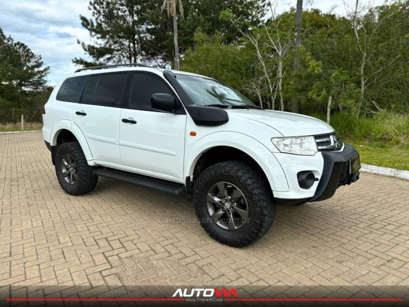 pajero dakar 3.2 hpe s 4x4 7 lugares 16v turbo intercooler diesel 4p automatico 2014 sapiranga