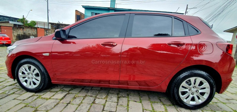 ONIX 1.0 LT2 PLUS 12V FLEX 4P MANUAL - 2020 - CAXIAS DO SUL
