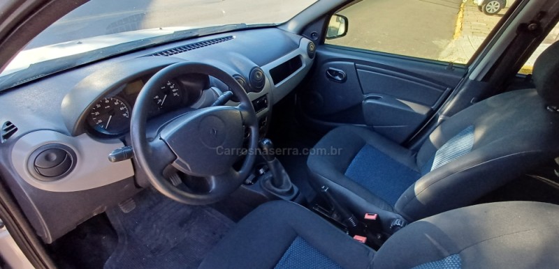SANDERO 1.0 AUTHENTIQUE 16V FLEX 4P MANUAL - 2010 - FARROUPILHA