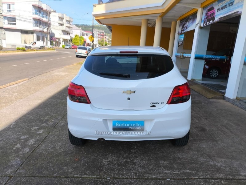 ONIX 1.4 MPFI LT 8V FLEX 4P MANUAL - 2016 - GUAPORé