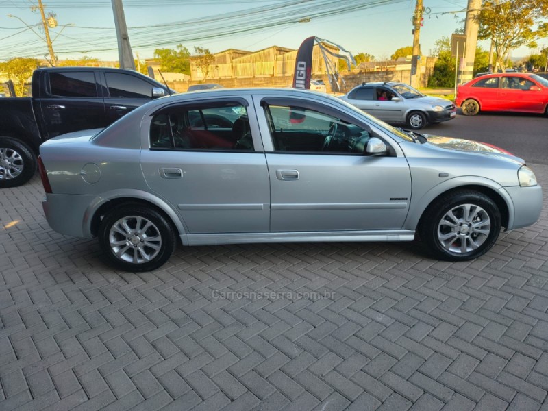 ASTRA 2.0 MPFI ADVANTAGE SEDAN 8V FLEX 4P AUTOMÁTICO - 2011 - NOVO HAMBURGO