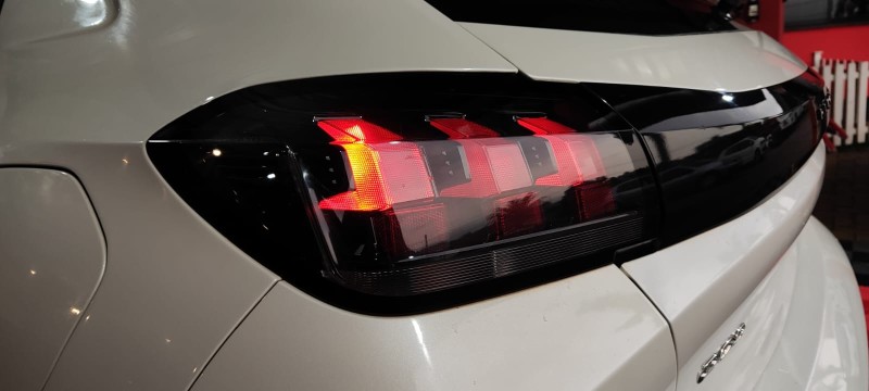 208 1.6 ACTIVE 16V FLEX 4P AUTOMÁTICO - 2023 - TEUTôNIA