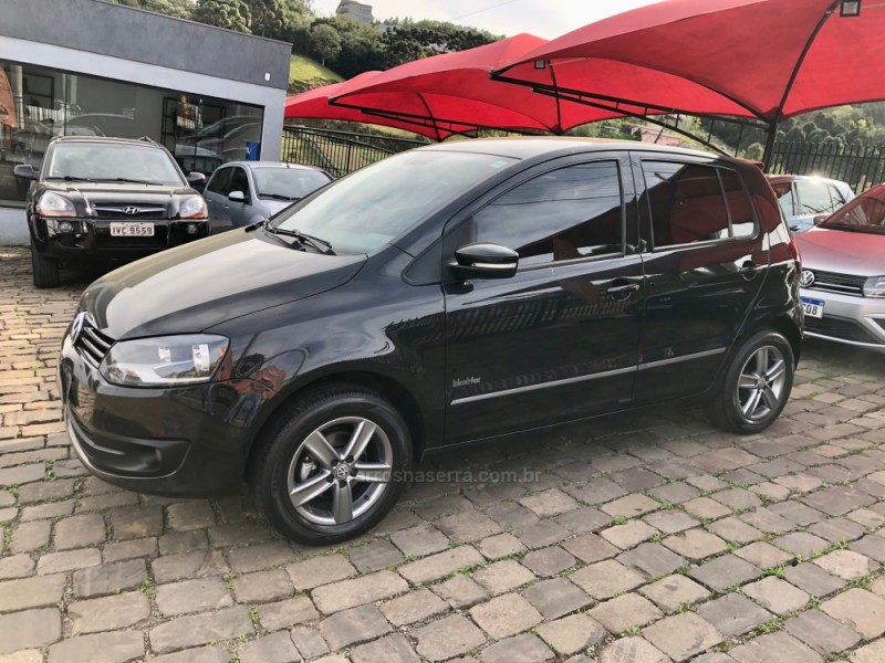 FOX 1.0 MI BLACKFOX 8V FLEX 4P MANUAL - 2013 - SERAFINA CORRêA
