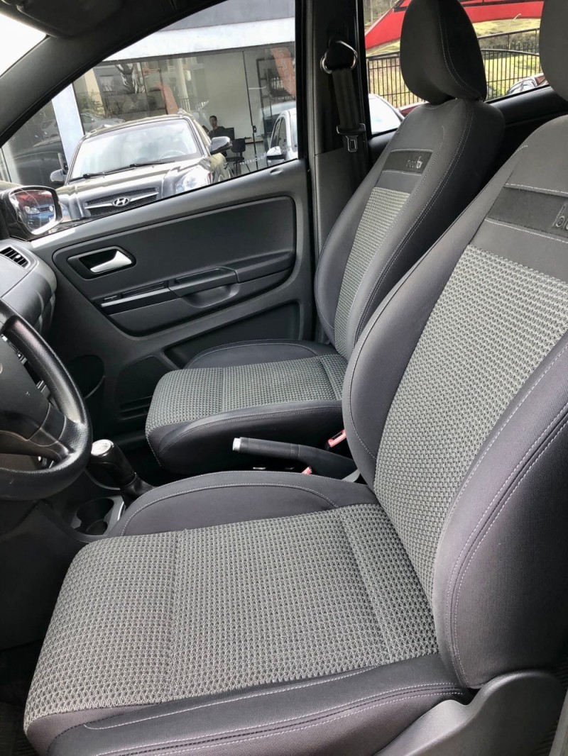 FOX 1.0 MI BLACKFOX 8V FLEX 4P MANUAL - 2013 - SERAFINA CORRêA