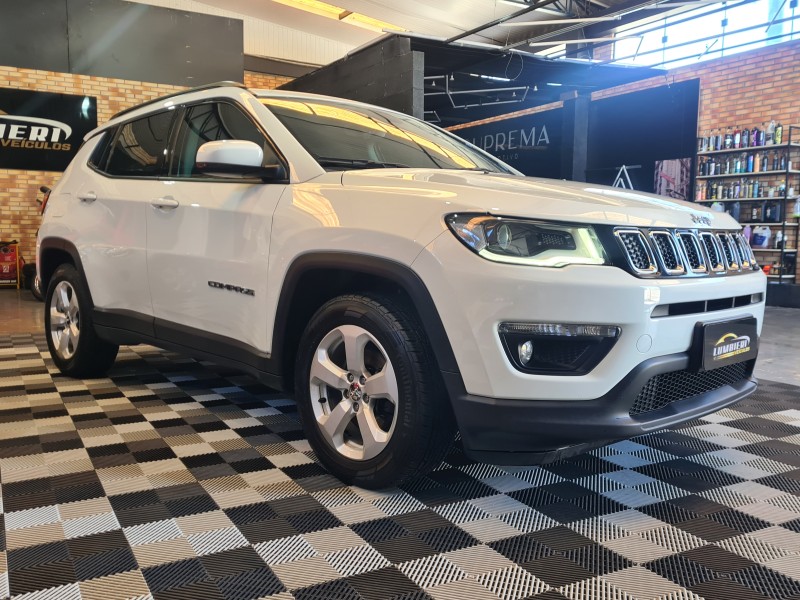 COMPASS 2.0 16V FLEX SPORT AUTOMÁTICO - 2018 - FARROUPILHA