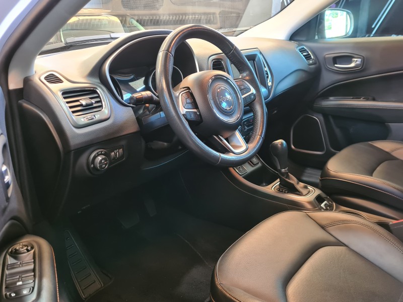 COMPASS 2.0 16V FLEX SPORT AUTOMÁTICO - 2018 - FARROUPILHA