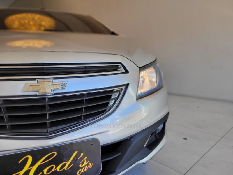 ONIX 1.4 MPFI LTZ 8V FLEX 4P MANUAL - 2014 - CANELA