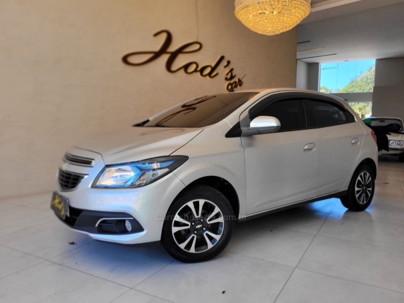 onix 1.4 mpfi ltz 8v flex 4p manual 2014 canela