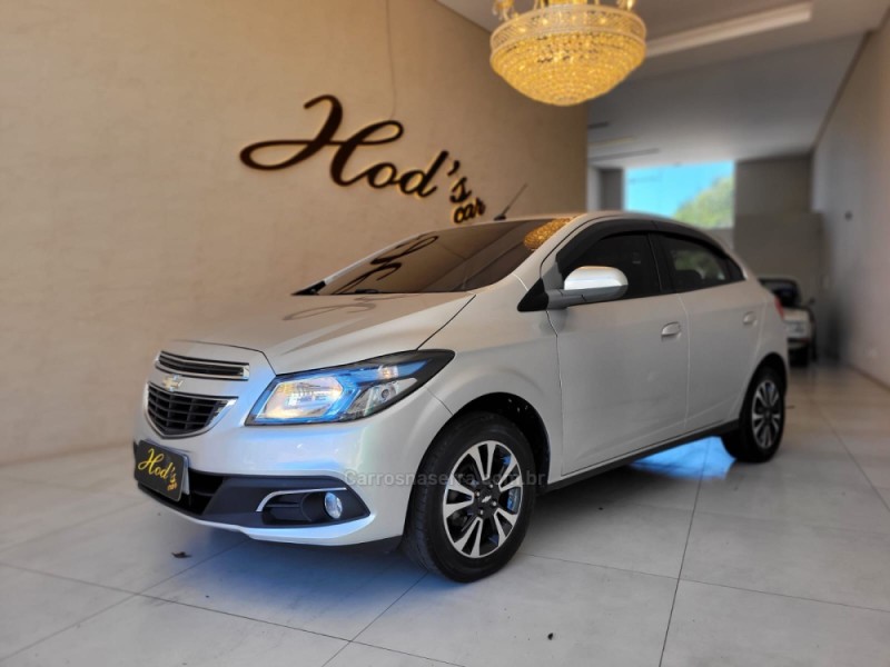 ONIX 1.4 MPFI LTZ 8V FLEX 4P MANUAL - 2014 - CANELA