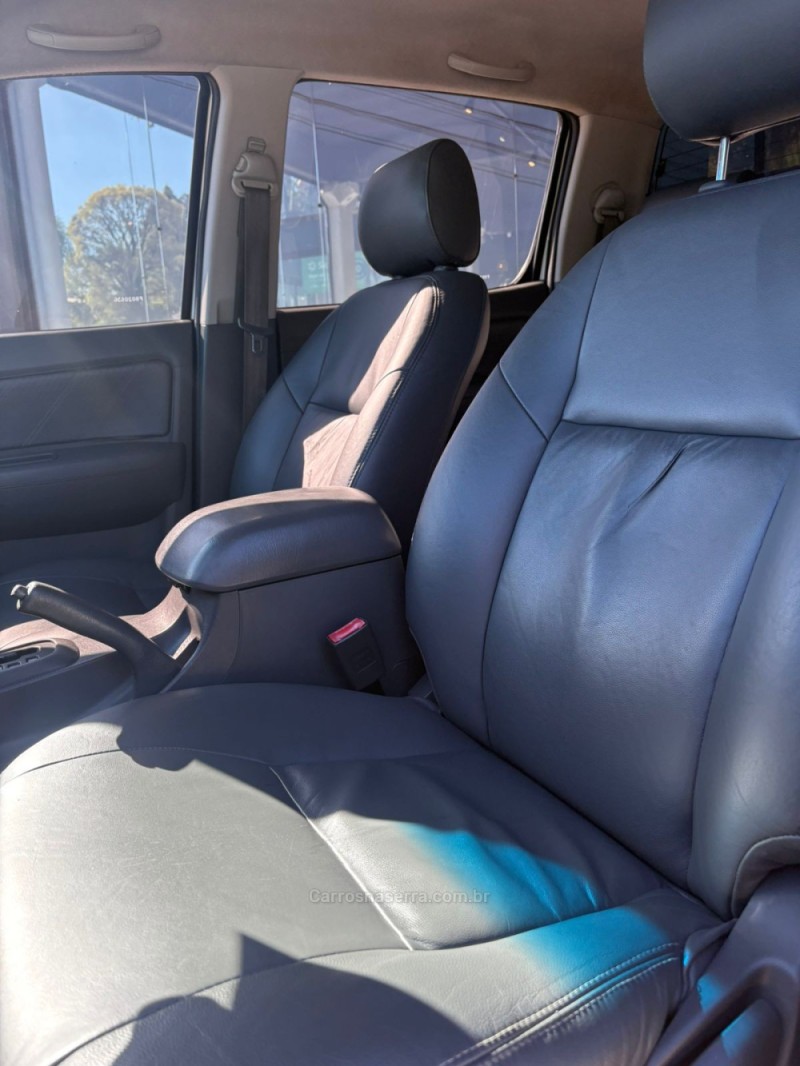 HILUX 3.0 SR 4X4 CD 16V TURBO INTERCOOLER DIESEL 4P AUTOMÁTICO - 2015 - GARIBALDI