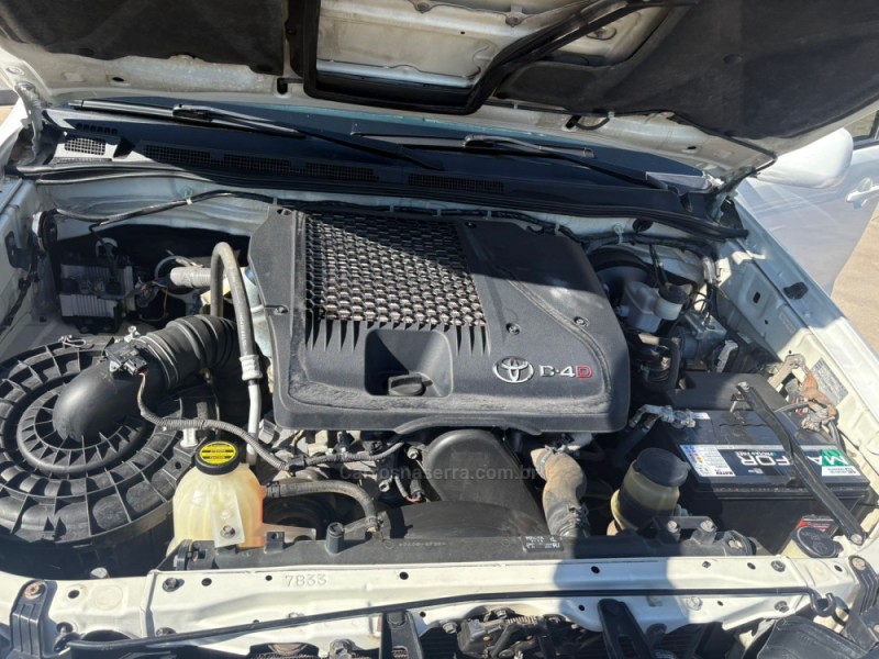 HILUX 3.0 SR 4X4 CD 16V TURBO INTERCOOLER DIESEL 4P AUTOMÁTICO - 2015 - GARIBALDI