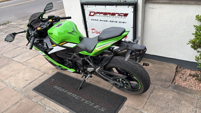 NINJA ZX-4R  - 2025 - CAXIAS DO SUL