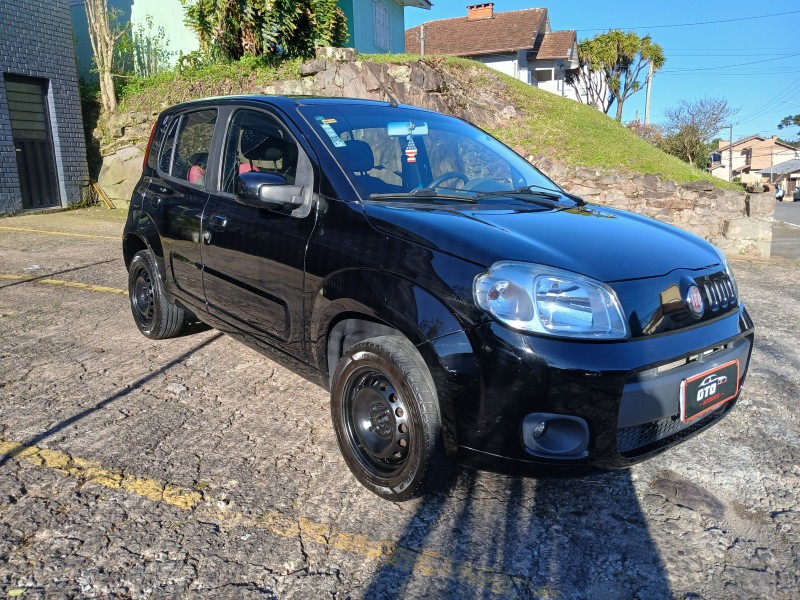 UNO 1.0 EVO VIVACE 8V FLEX 4P MANUAL - 2014 - FARROUPILHA