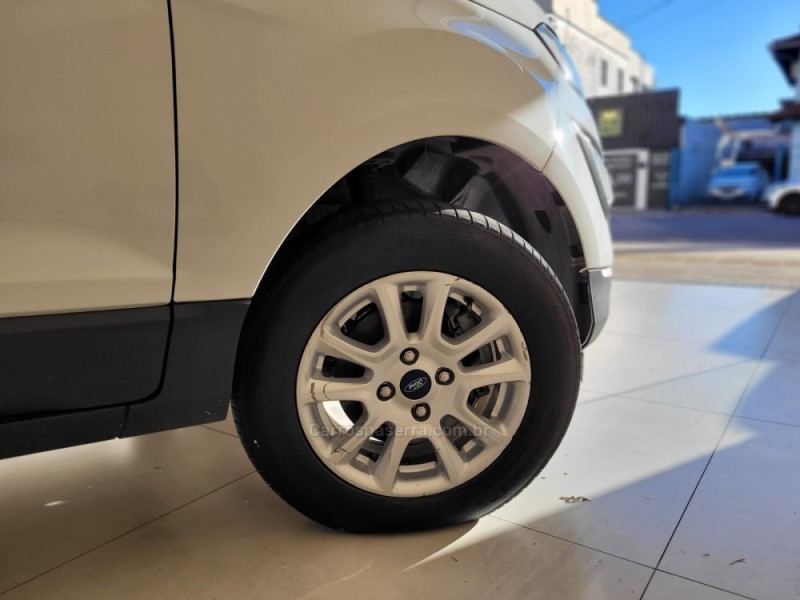 ECOSPORT 1.5 TIVCT FLEX SE MANUAL  - 2020 - CANELA