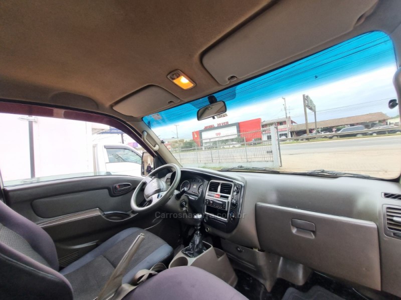 HR 2.5 TCI HD LONGO SEM CAÇAMBA 4X2 8V 97CV TURBO INTERCOOLER DIESEL 2P MANUAL - 2014 - PORTãO