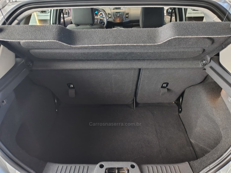 FIESTA 1.6 SE HATCH 16V FLEX 4P MANUAL - 2017 - NOVO HAMBURGO