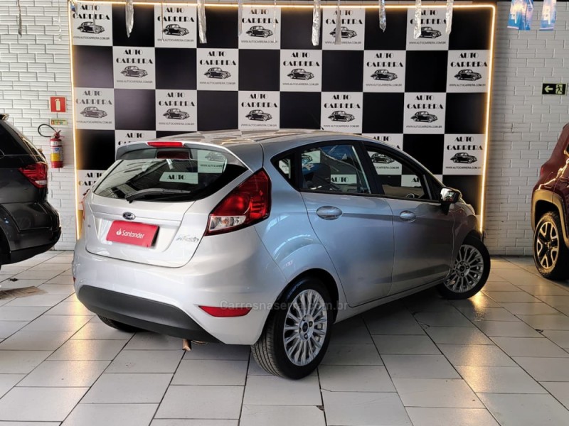 FIESTA 1.6 SE HATCH 16V FLEX 4P MANUAL - 2017 - NOVO HAMBURGO