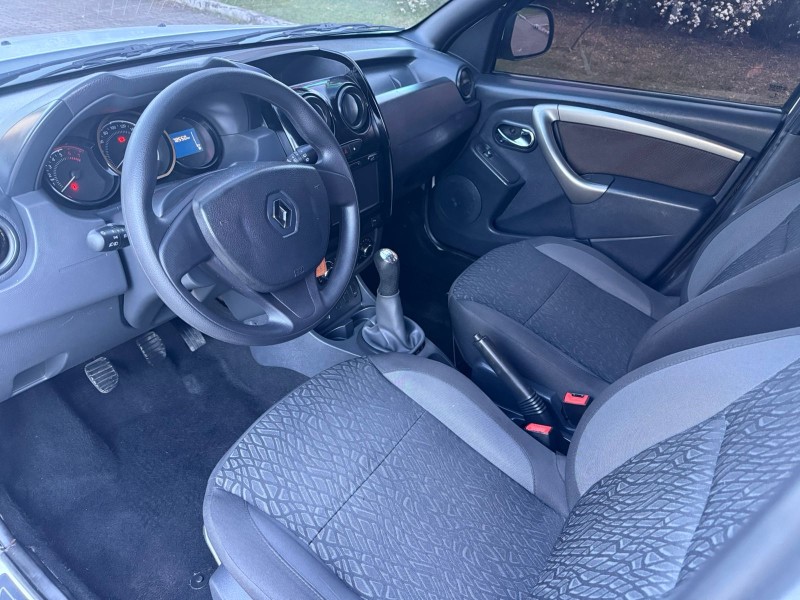 DUSTER 1.6 DYNAMIQUE 4X2 16V FLEX 4P MANUAL - 2018 - CANELA