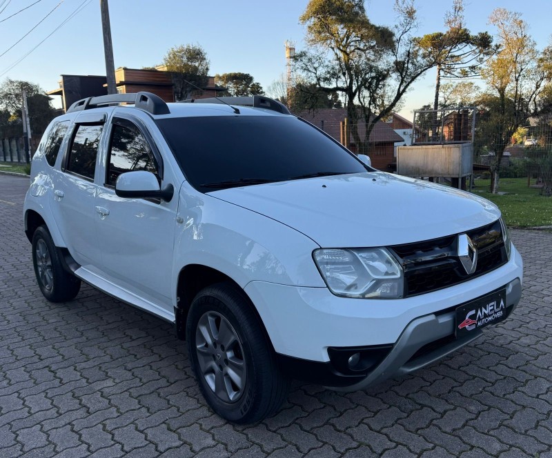 DUSTER 1.6 DYNAMIQUE 4X2 16V FLEX 4P MANUAL - 2018 - CANELA