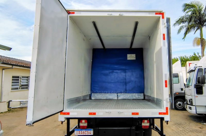 10-160 E DELIVERY - 2016 - PORTãO