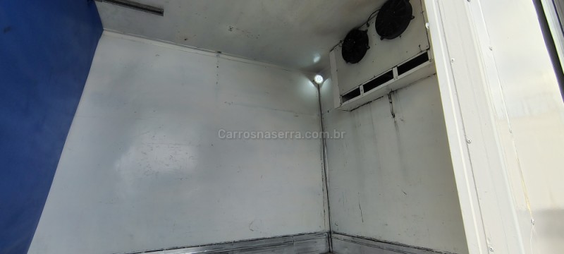 10-160 E DELIVERY - 2016 - PORTãO