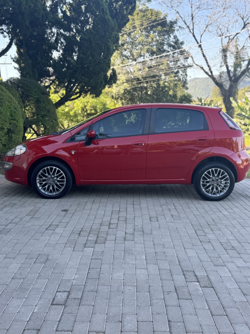 PUNTO 1.6 ESSENCE 16V FLEX 4P MANUAL - 2013 - ENCANTADO
