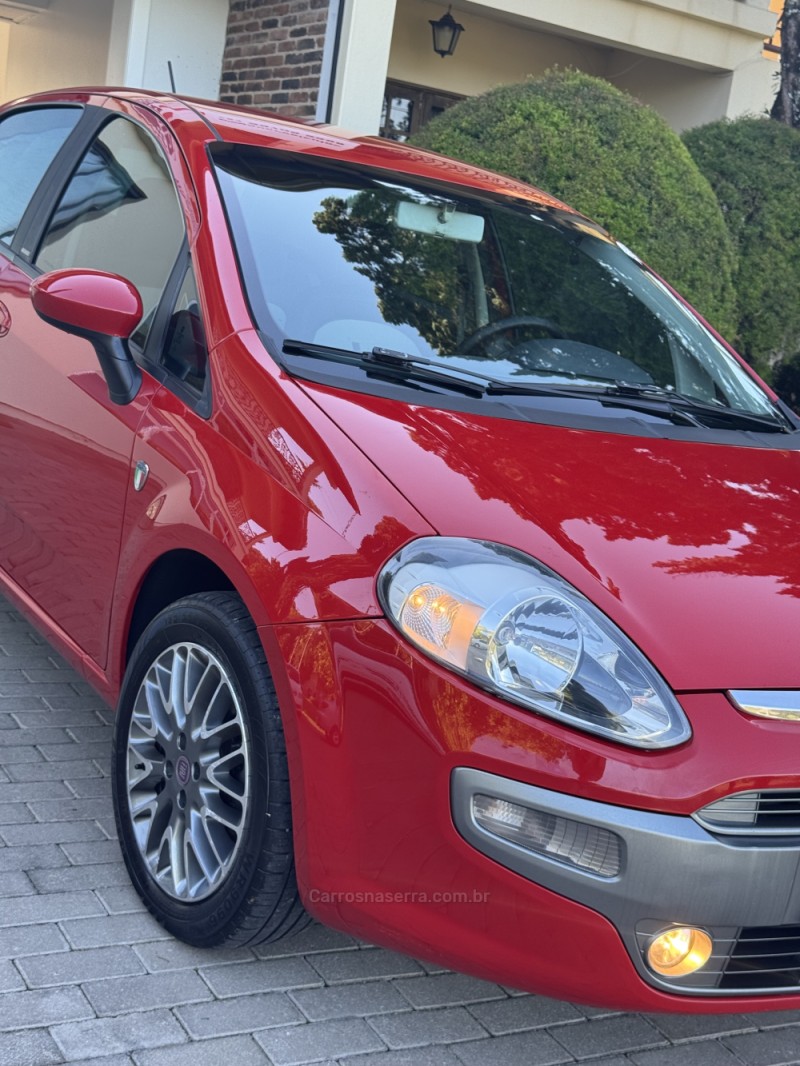 PUNTO 1.6 ESSENCE 16V FLEX 4P MANUAL - 2013 - ENCANTADO