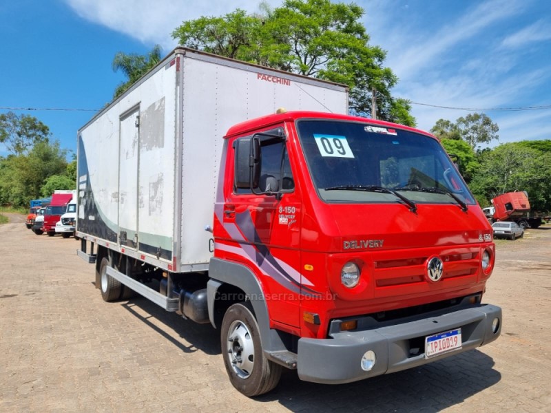8-150 E DELIVERY - 2009 - PORTãO