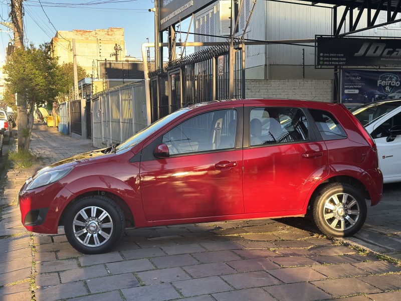 FIESTA 1.6 MPI 8V GASOLINA 4P MANUAL - 2013 - CAXIAS DO SUL