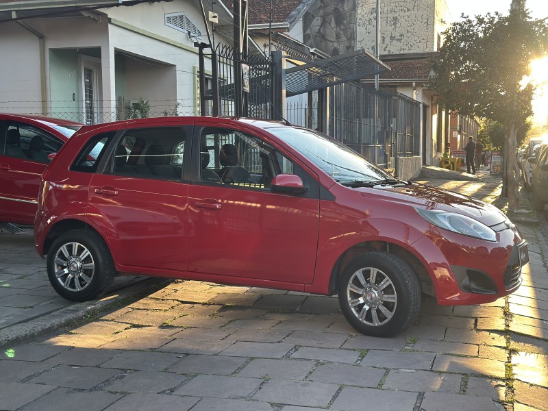 FIESTA 1.6 MPI 8V GASOLINA 4P MANUAL - 2013 - CAXIAS DO SUL