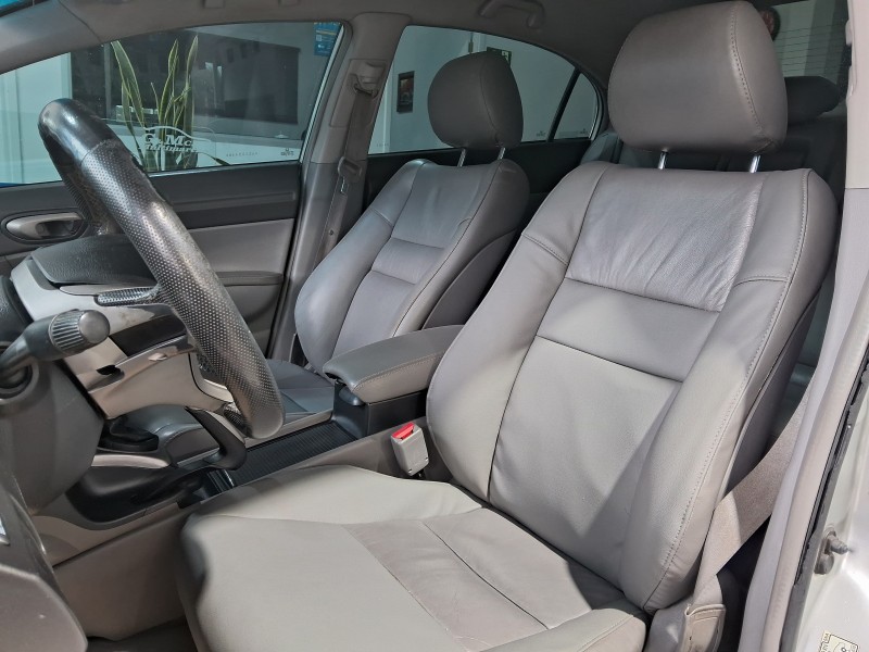 CIVIC 1.8 LXL 16V FLEX 4P MANUAL - 2010 - SãO SEBASTIãO DO CAí