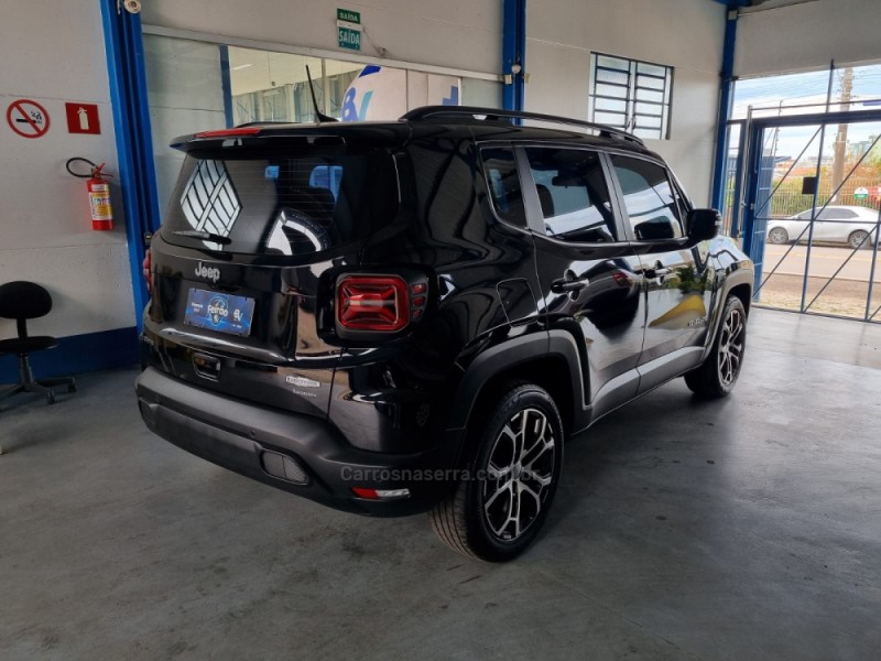 RENEGADE 1.3 LONGITUDE T270 TURBO FLEX 4P AUTOMÁTICO - 2022 - VACARIA